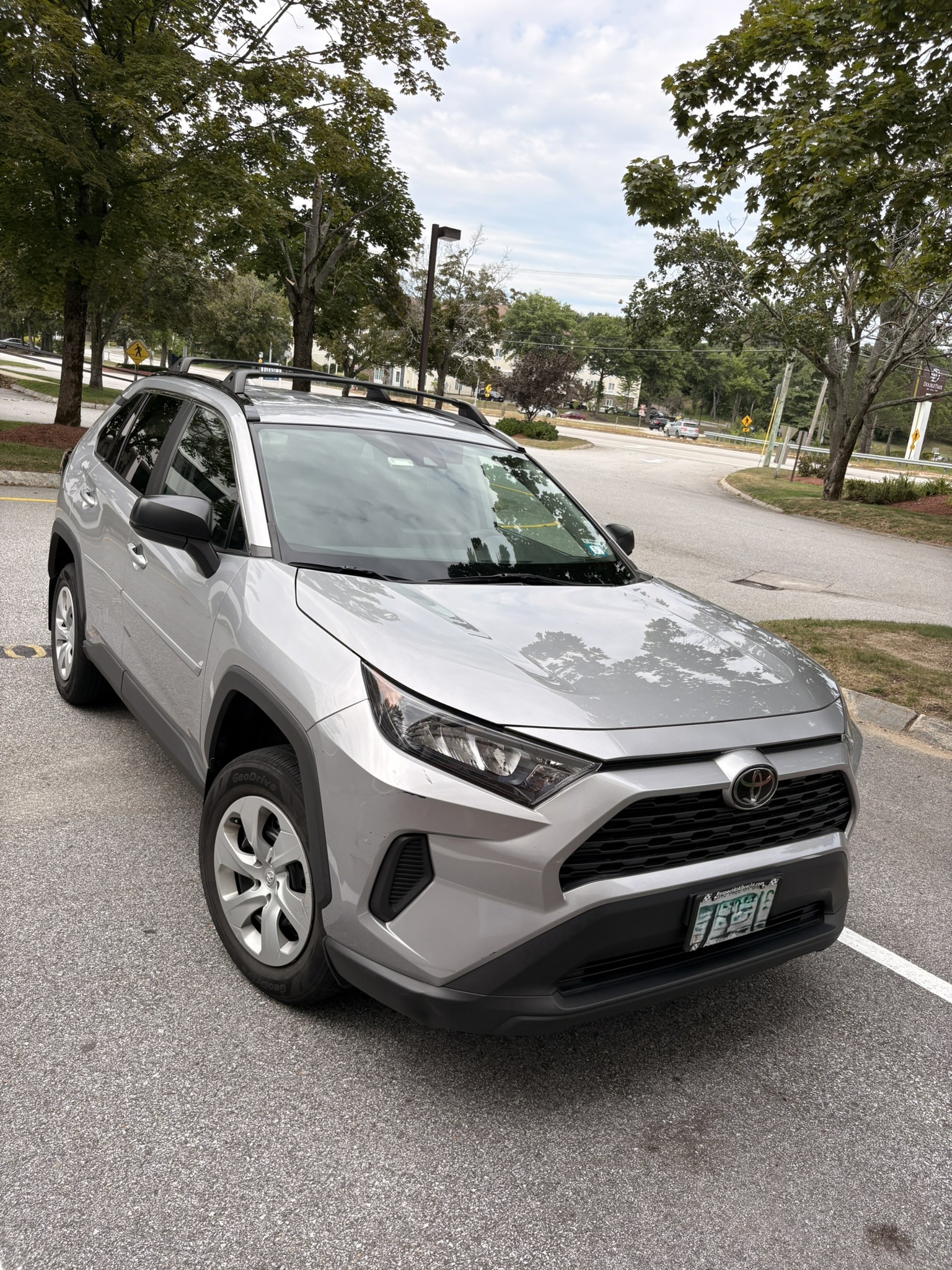 Used 2021 Toyota RAV4 LE w/ Carpet Mat Package (TMS) AWD/4WD image 1