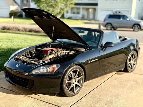 Used 2005 Honda S2000 image 10