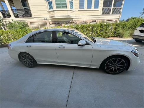 Used 2019 Mercedes-Benz S 560 Sedan image 5