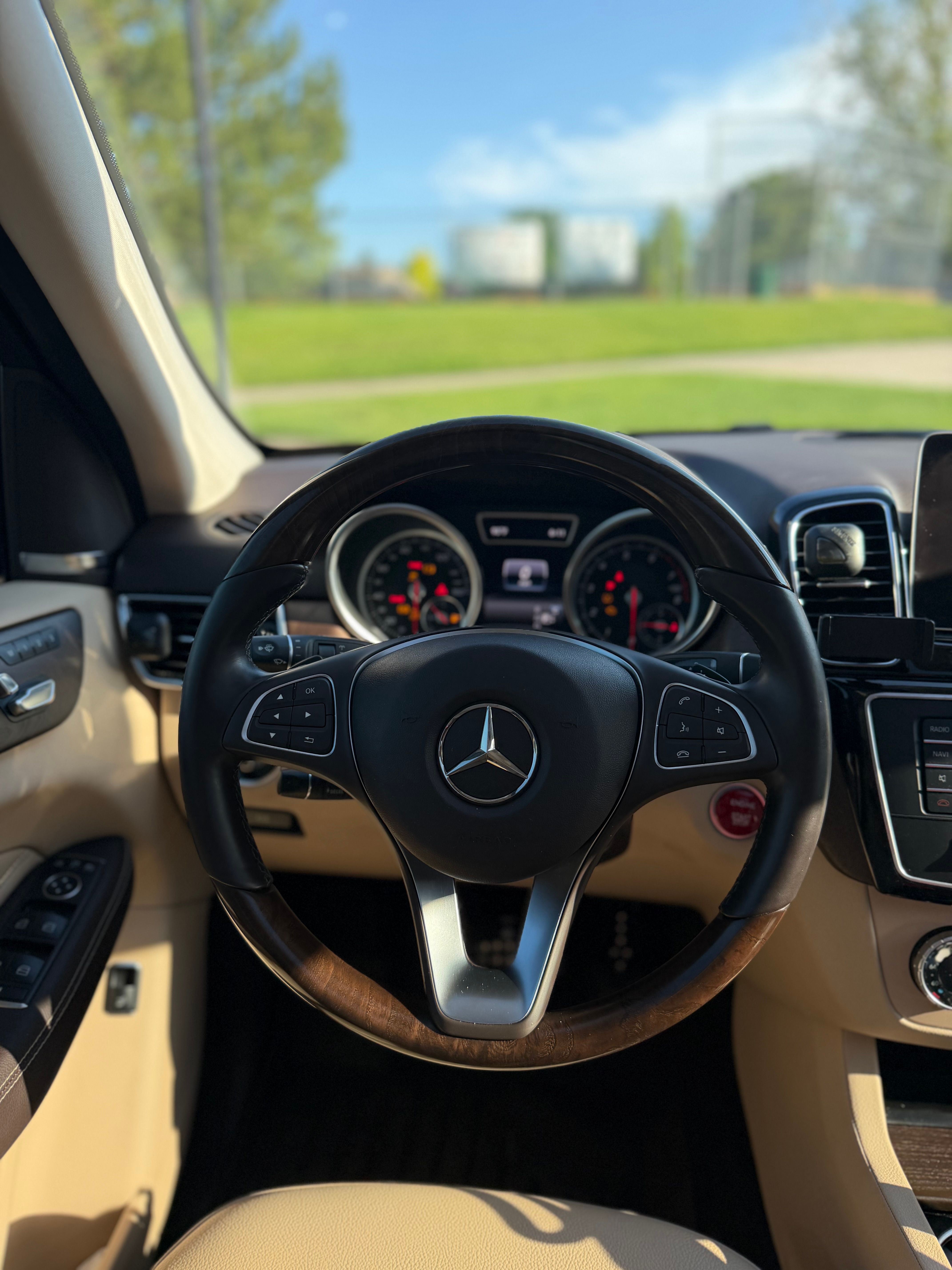 Used 2018 Mercedes-Benz GLE 350 4MATIC image 14