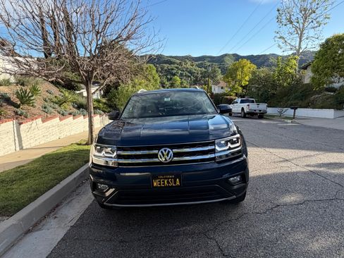 Used 2019 Volkswagen Atlas SE w/ Panoramic Sunroof Package image 2