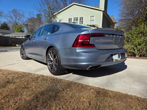 Used 2019 Volvo S90 T5 Momentum image 5
