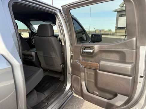 Used 2021 Chevrolet Silverado 1500 RST w/ Z71 Off-Road Package image 15