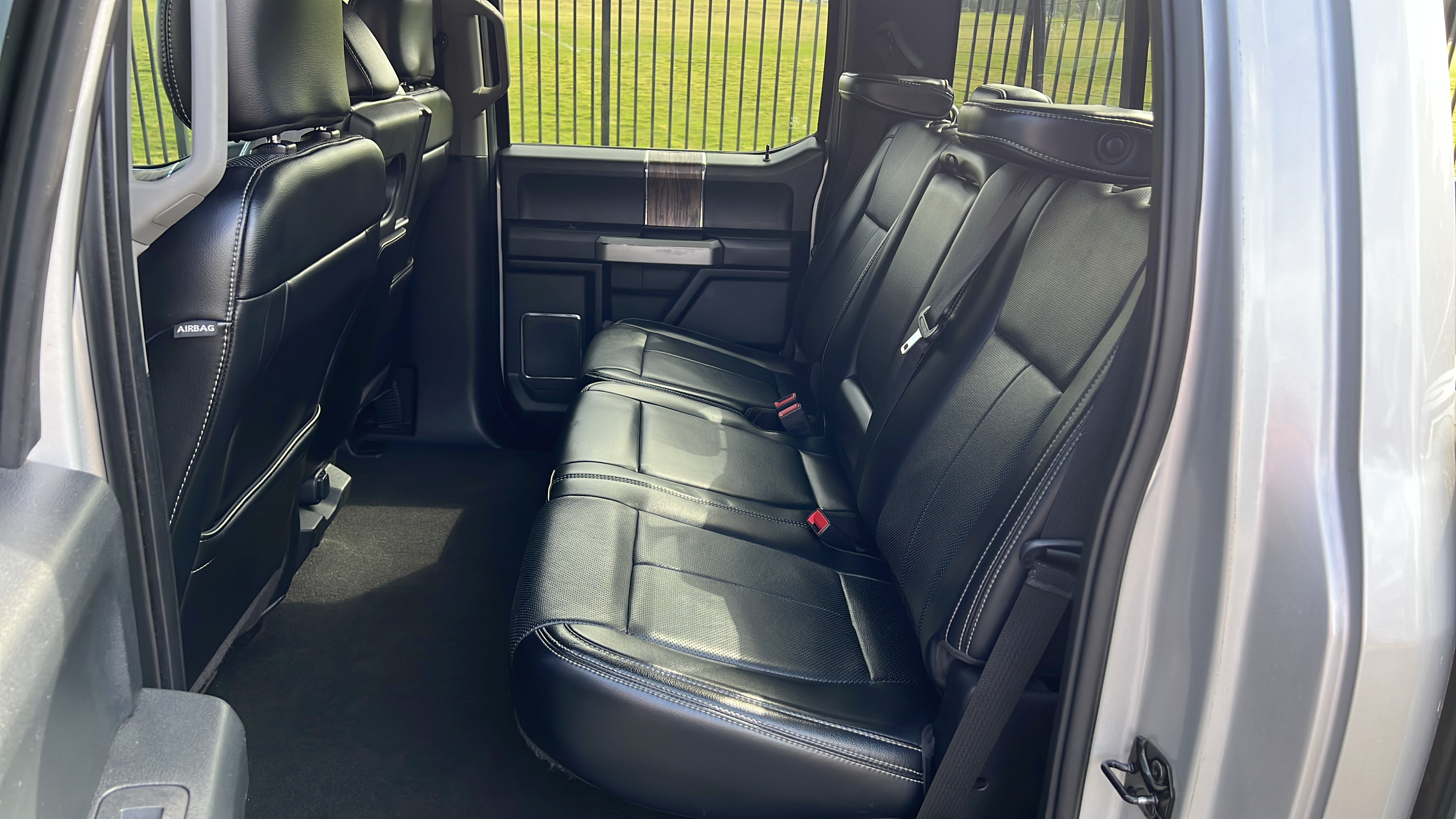 Used 2018 Ford F150 Lariat AWD/4WD image 12