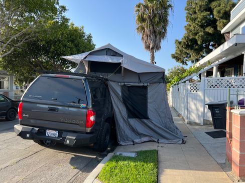 Used 2017 Toyota Tundra SR5 image 4