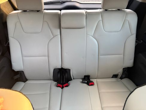 Used 2020 Kia Telluride SX w/ Towing Package image 17