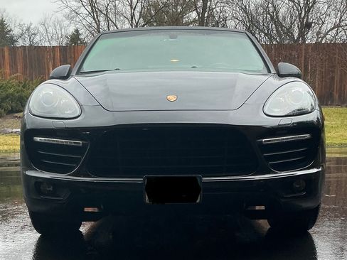 Used 2014 Porsche Cayenne image 4