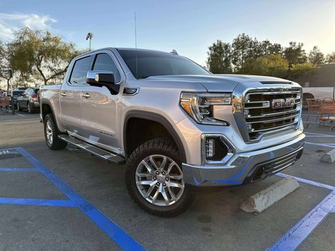 Used 2019 GMC Sierra 1500 SLT w/ SLT Premium Package image 5