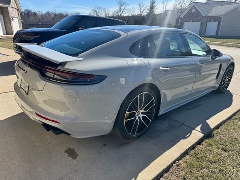 Used 2023 Porsche Panamera Turbo S Executive image 8