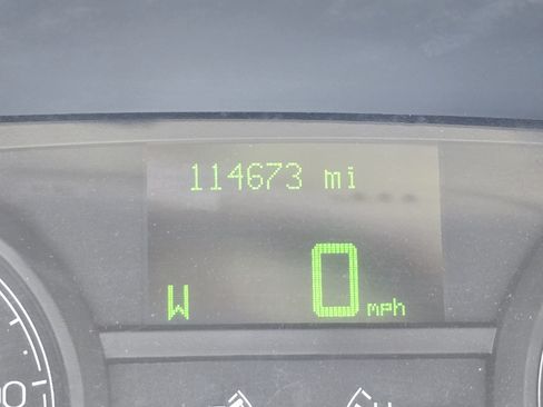 Used 2006 Lincoln Town Car Signature Limited image 10