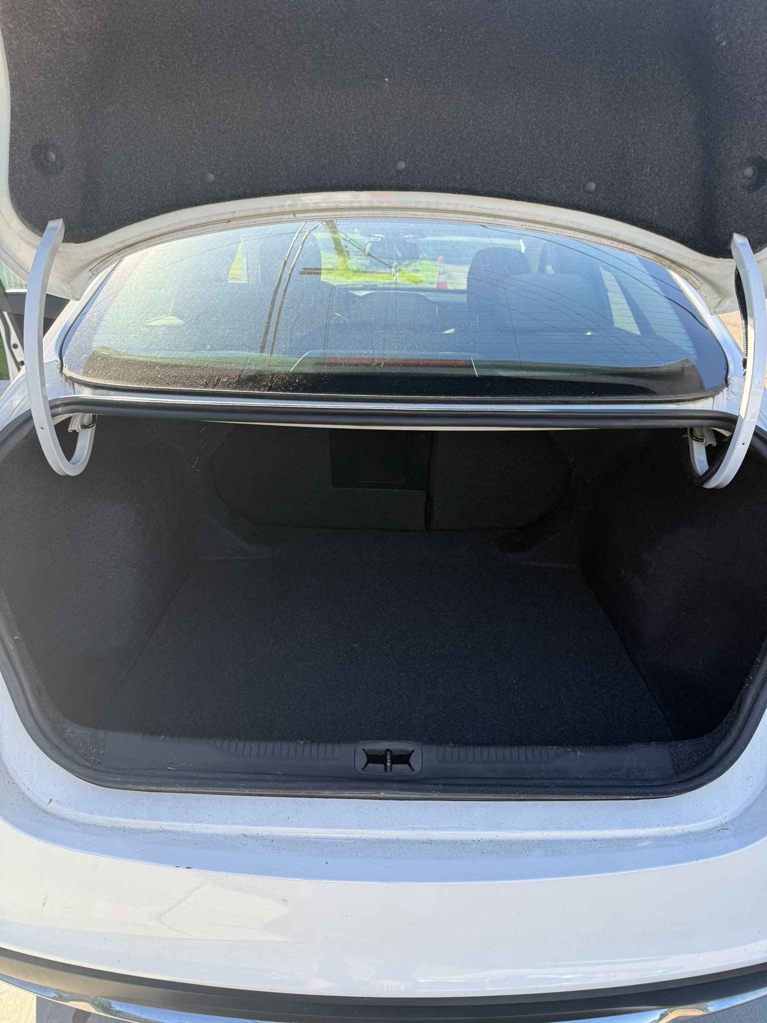 Used 2017 Chrysler 200 Limited w/ Driver Assist Package FWD image 10