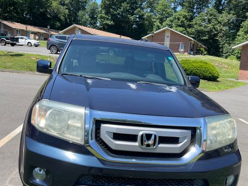 Used 2011 Honda Pilot EX image 12