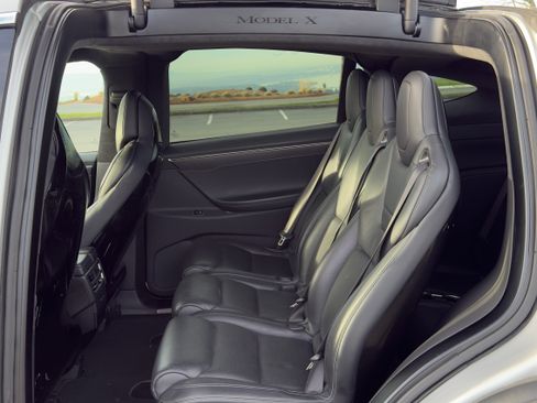 Used 2016 Tesla Model X Performance image 11