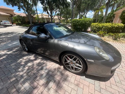 Used 2009 Porsche 911 Carrera S RWD image 4