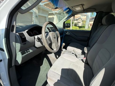 Used 2008 Nissan Frontier SE image 13