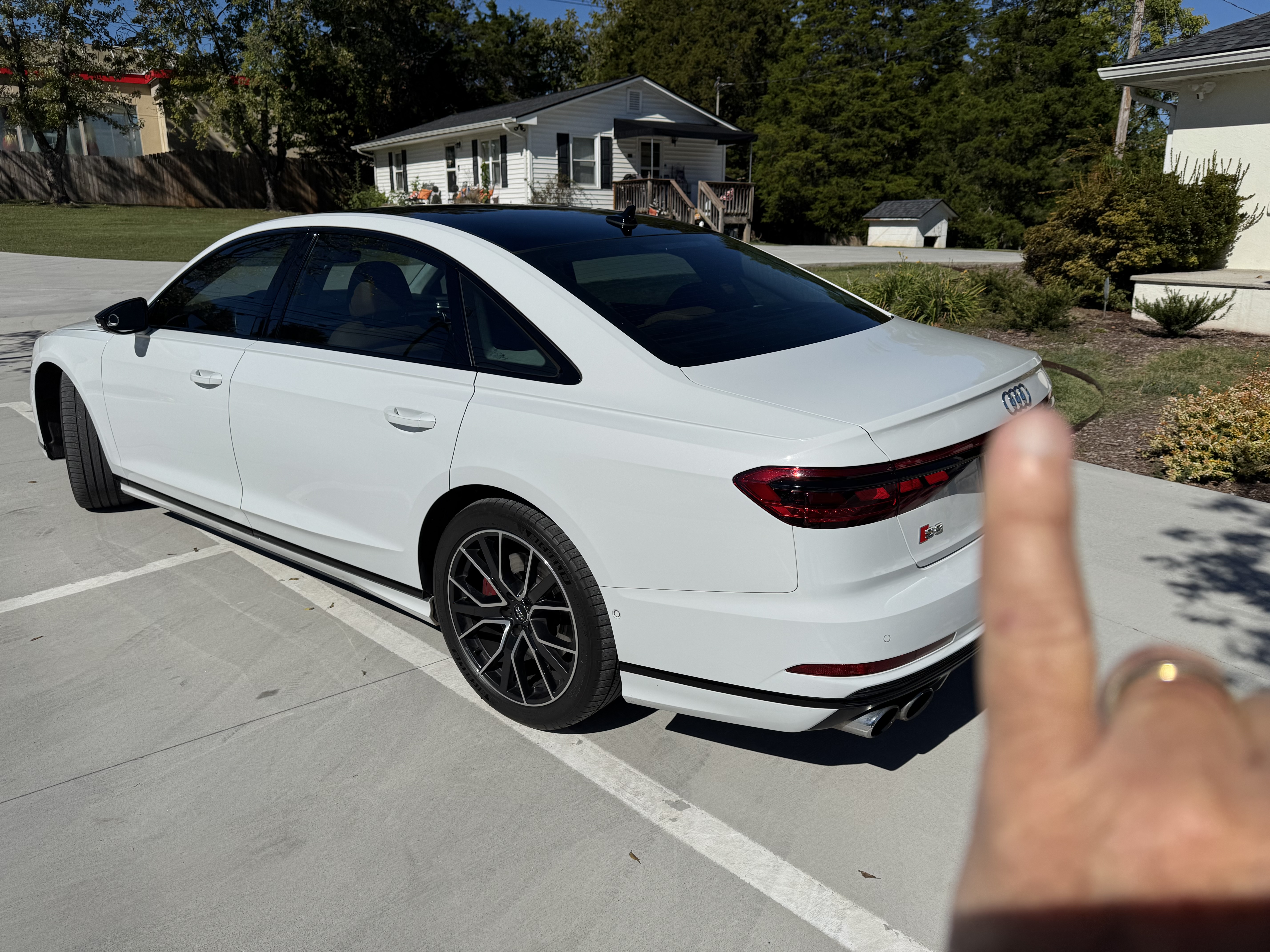 Used 2020 Audi S8 L w/ S8 Executive Package AWD/4WD image 4