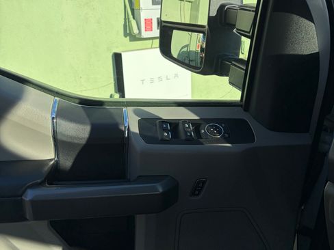 Used 2022 Ford F250 XLT AWD/4WD image 10