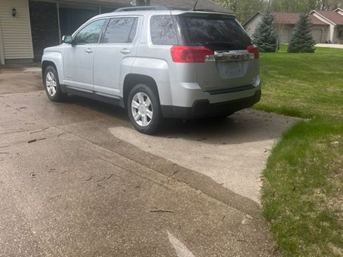 Used 2012 GMC Terrain SLE w/ Convenience Package AWD/4WD image 6