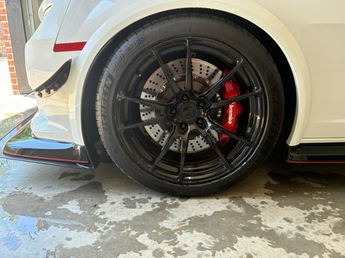 Used 2015 Chevrolet Camaro ZL1 RWD image 8