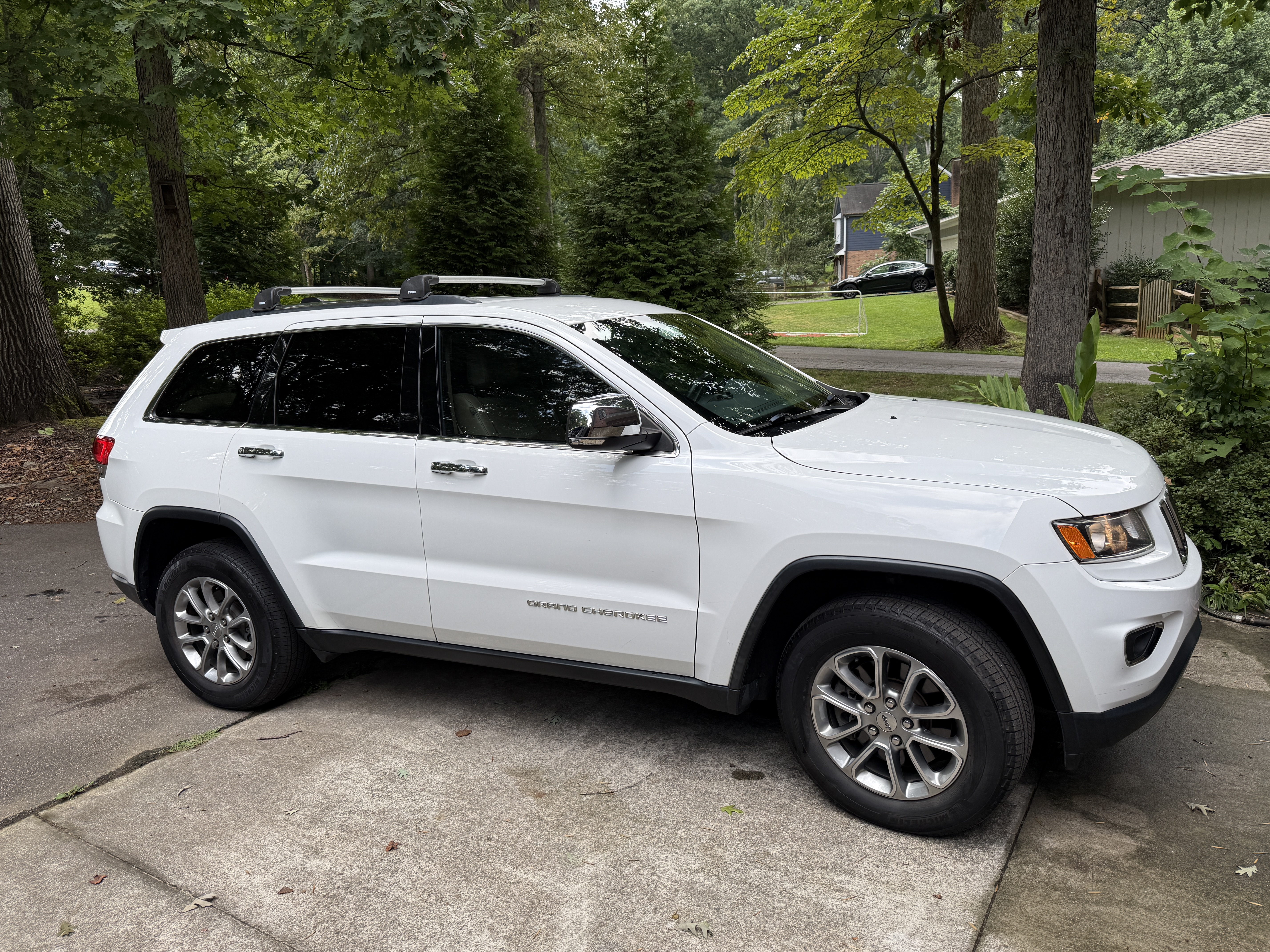 Used 2016 Jeep Grand Cherokee Limited w/ Trailer Tow Group IV AWD/4WD image 1