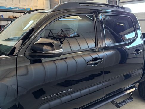 Used 2023 Toyota Tacoma TRD Pro image 4