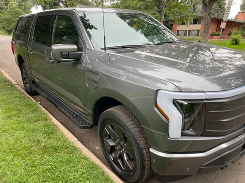 Used 2022 Ford F150 Lightning Lariat w/ Equipment Group 511A High image 5