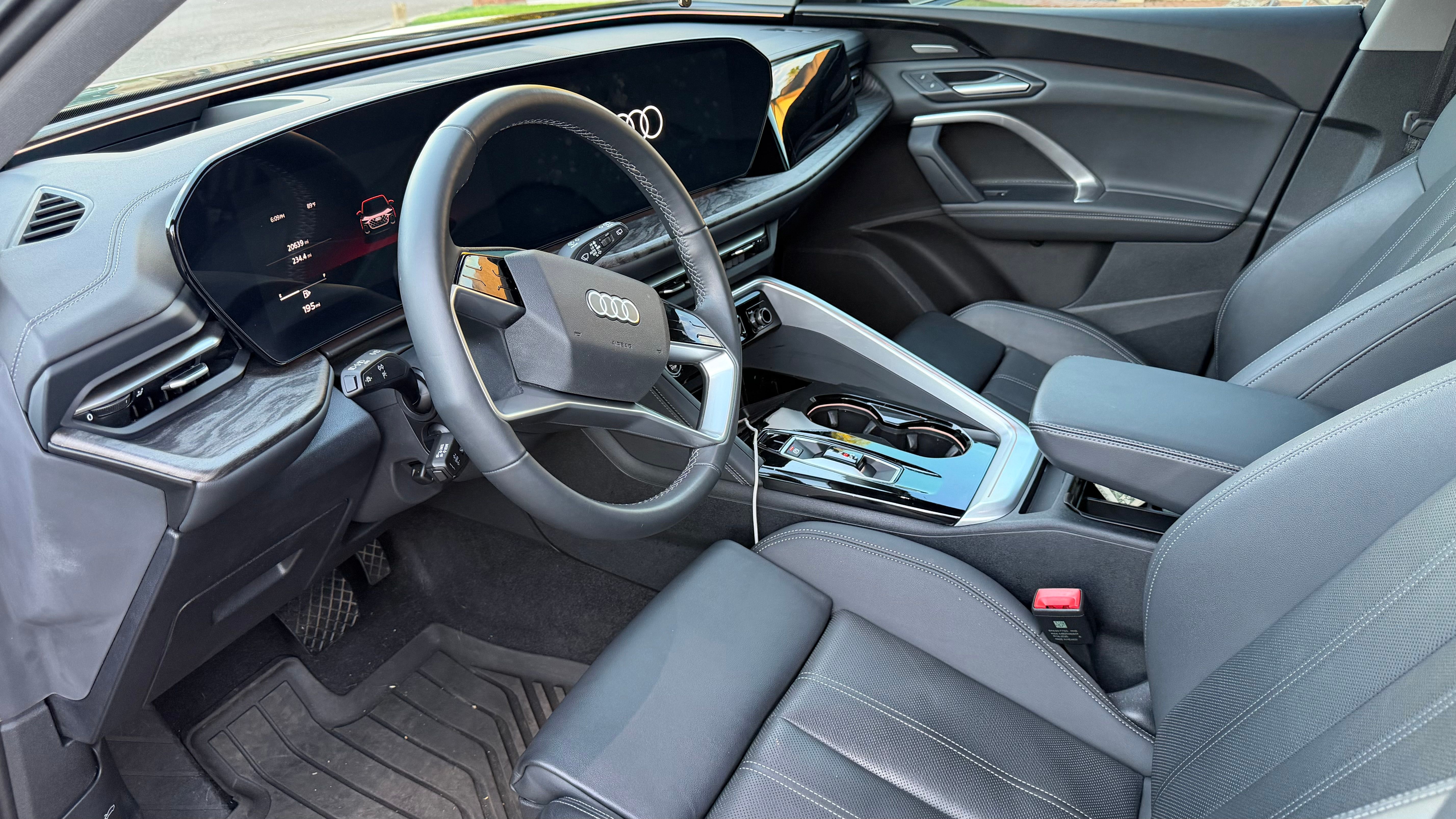 Used 2025 Audi Q5 Premium Plus AWD/4WD image 17