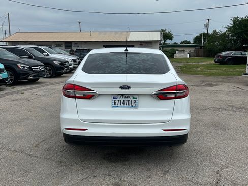 Used 2019 Ford Fusion S FWD image 6
