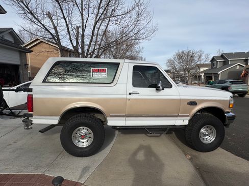 Used 1996 Ford Bronco image 2