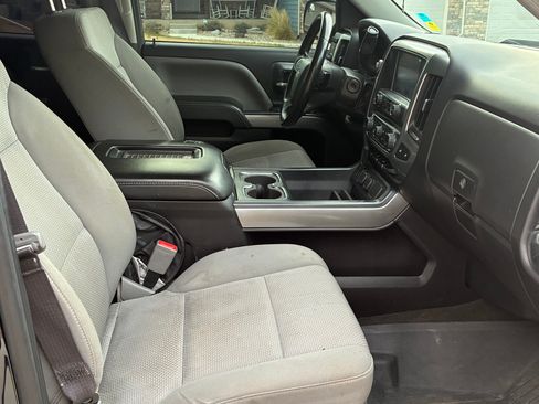 Used 2017 Chevrolet Silverado 1500 LT w/ All Star Edition AWD/4WD image 4