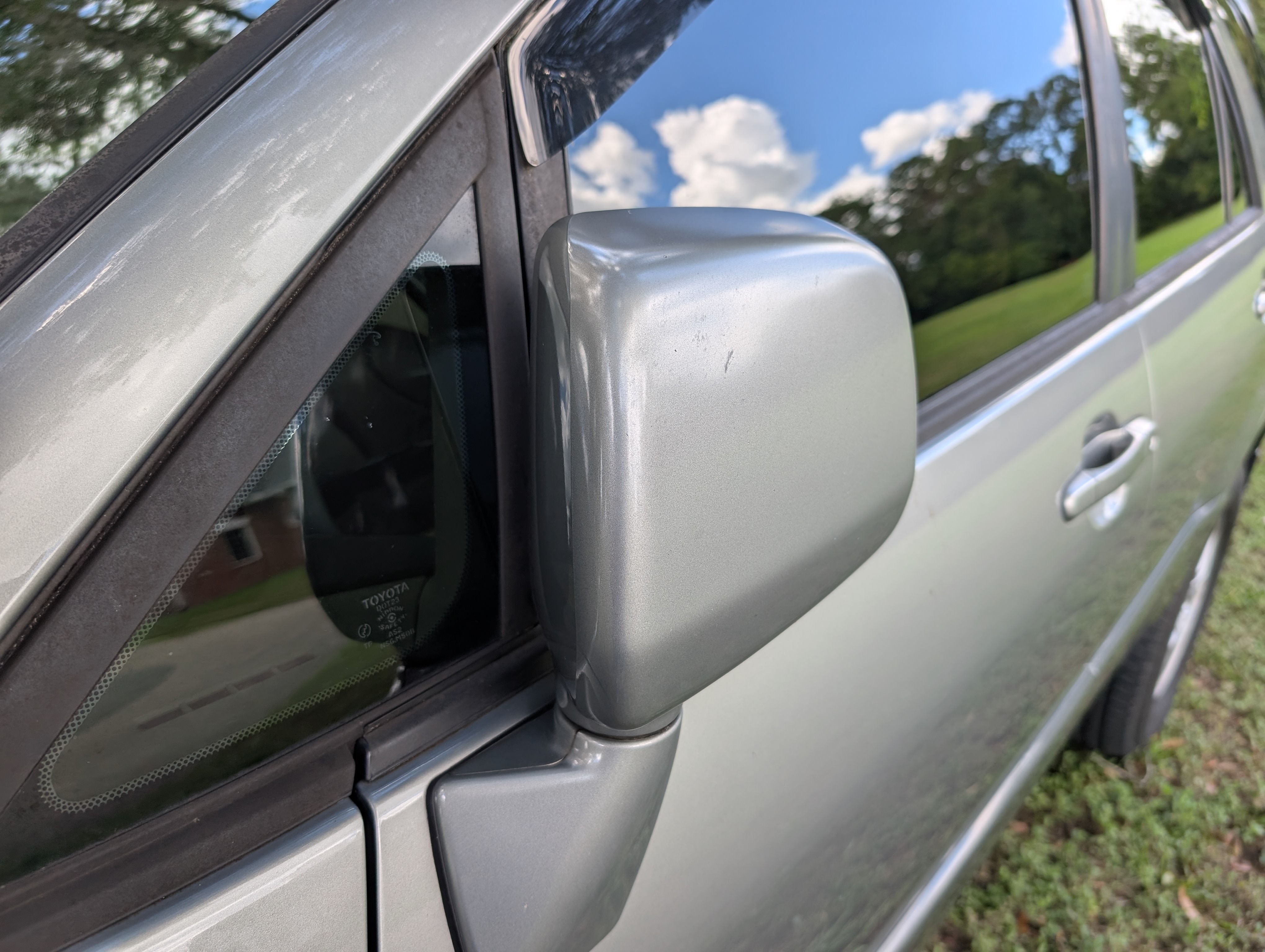 Used 2000 Lexus RX 300 w/ Premium Pkg FWD image 12
