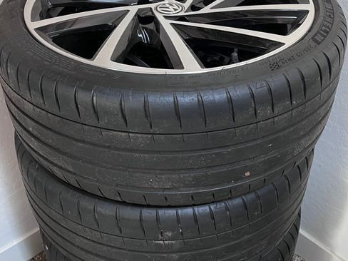 Used 2019 Volkswagen Golf 4-Door image 11