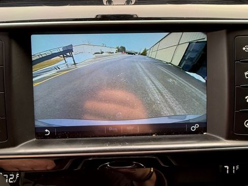 Used 2017 Jaguar XE R-Sport image 13