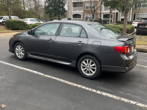 Used 2010 Toyota Corolla S image 2