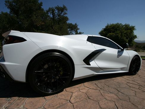 Used 2024 Chevrolet Corvette Stingray Convertible 2D w/ Z51 Performance Package image 2