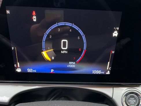 Used 2025 Chevrolet Trax LT w/ Driver Confidence Package image 6