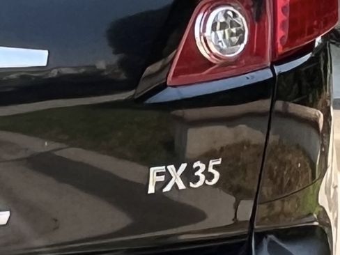 Used 2004 INFINITI FX35 2WD w/ Touring Pkg image 11