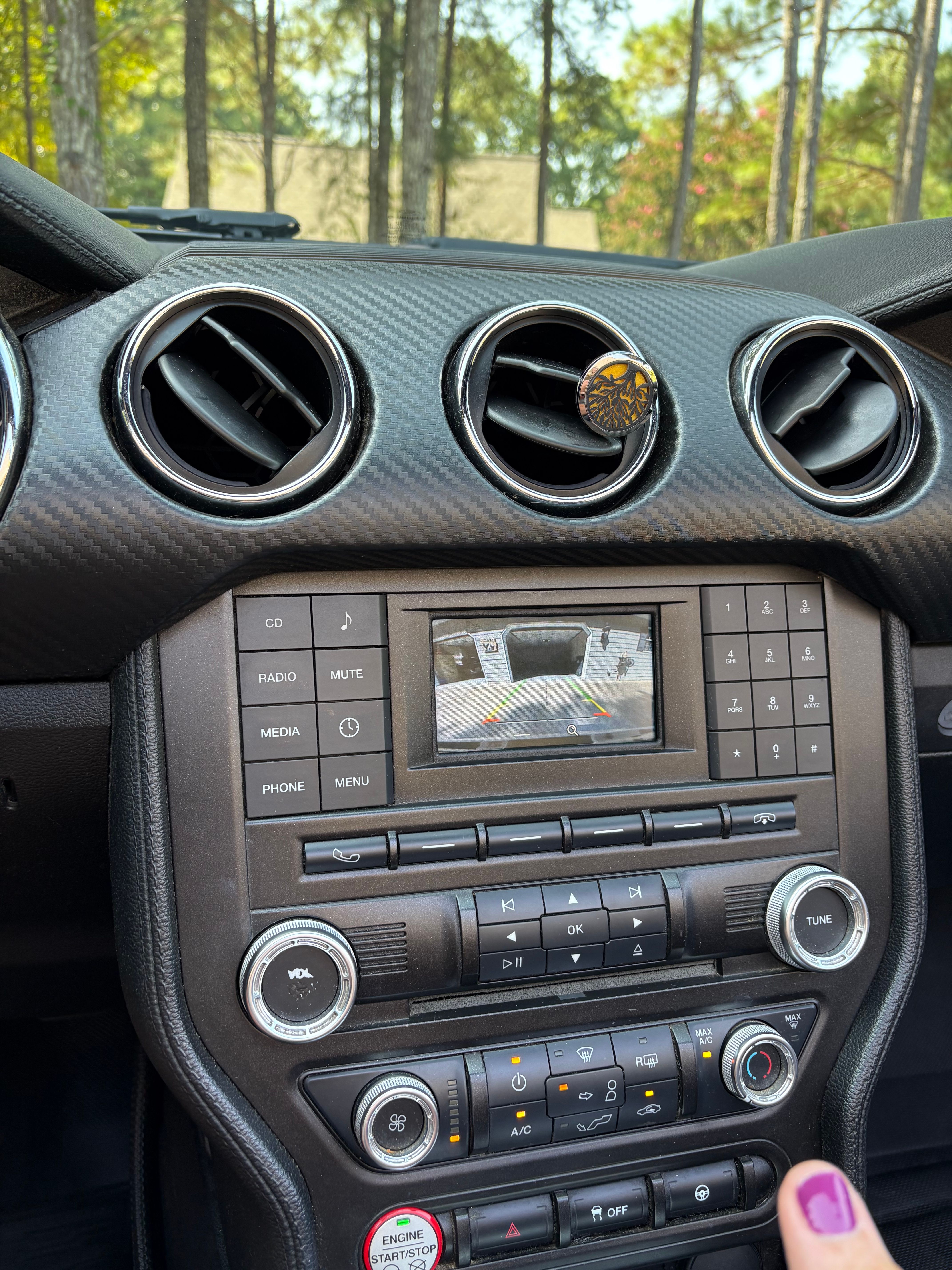 Used 2016 Ford Mustang Convertible RWD image 2