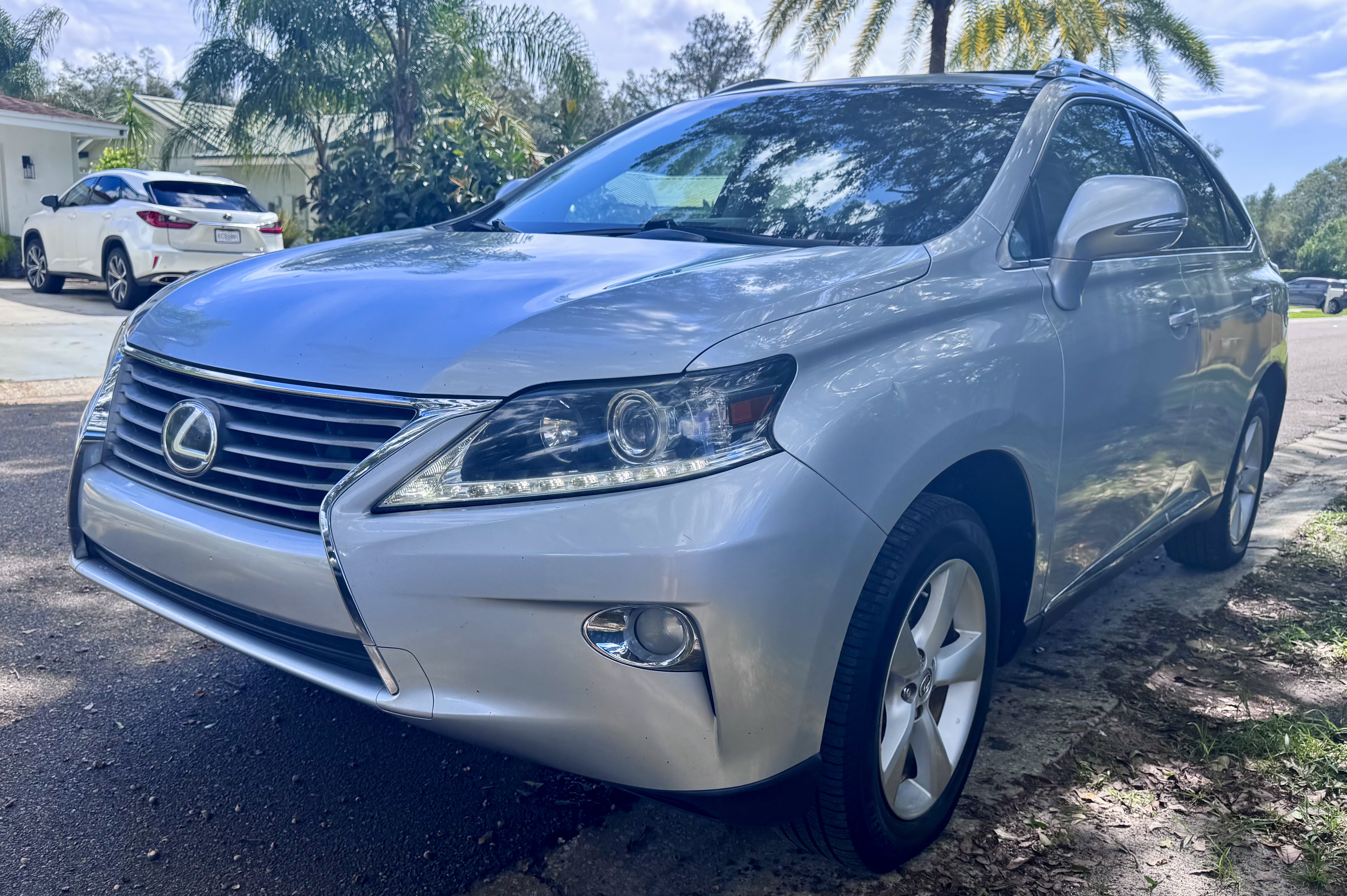Used 2013 Lexus RX 350 FWD w/ Premium Pkg image 2