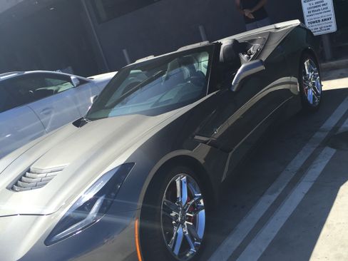 Used 2016 Chevrolet Corvette Stingray Convertible w/ 3LT Preferred Equipment Group RWD image 2