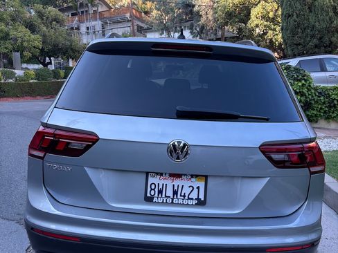 Used 2021 Volkswagen Tiguan S image 4