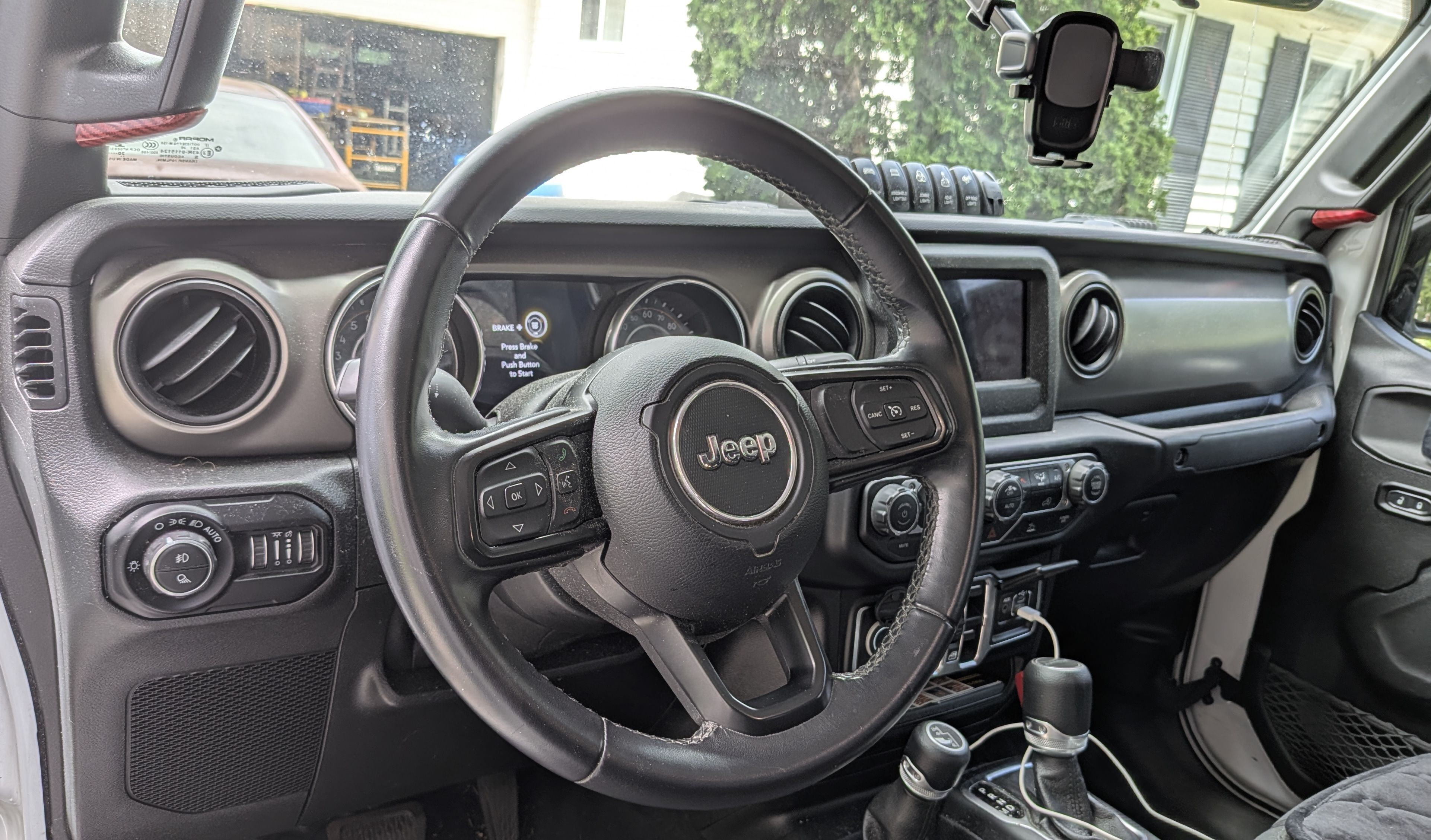 Used 2021 Jeep Gladiator Sport AWD/4WD image 10