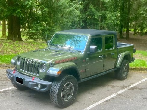 Used 2023 Jeep Gladiator Rubicon w/ LED Lighting Group image 2
