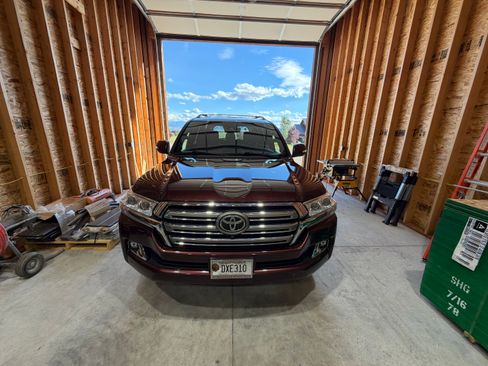 Used 2017 Toyota Land Cruiser AWD/4WD image 8