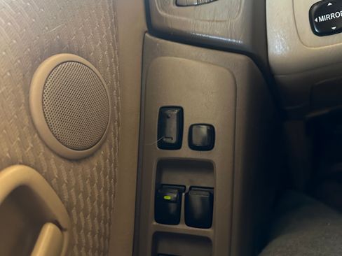 Used 2006 Toyota Highlander Hybrid image 18