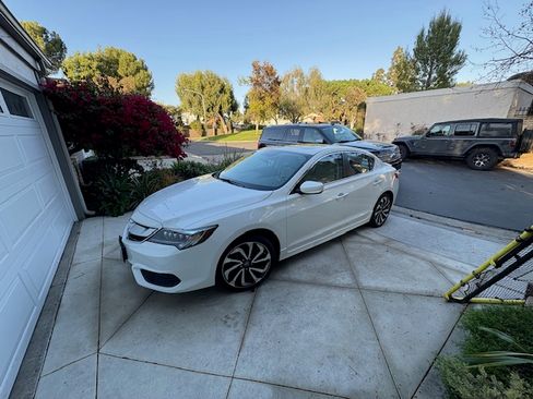 Used 2018 Acura ILX w/ Special Edition Package image 2