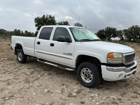 Used 2005 GMC Sierra 2500 SLE w/ Heavy-Duty Power Package image 1