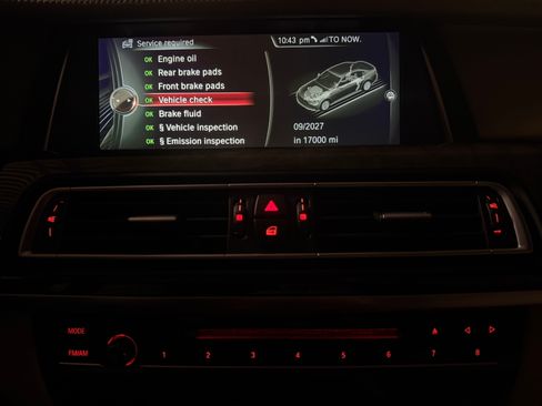 Used 2014 BMW 750i image 28