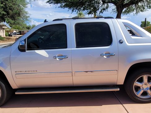 Used 2013 Chevrolet Avalanche LTZ AWD/4WD image 1