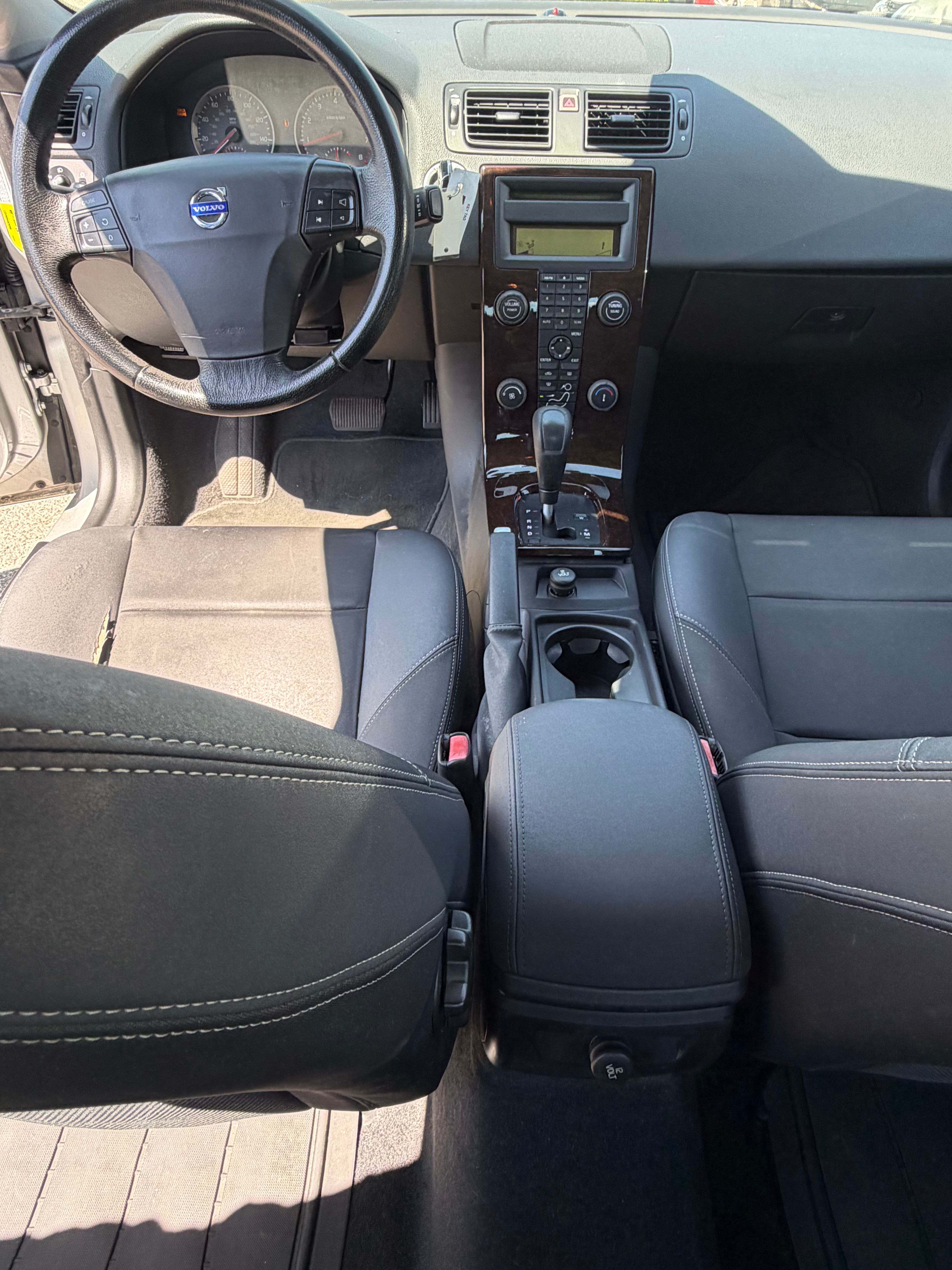 Used 2007 Volvo S40 2.4i FWD image 5